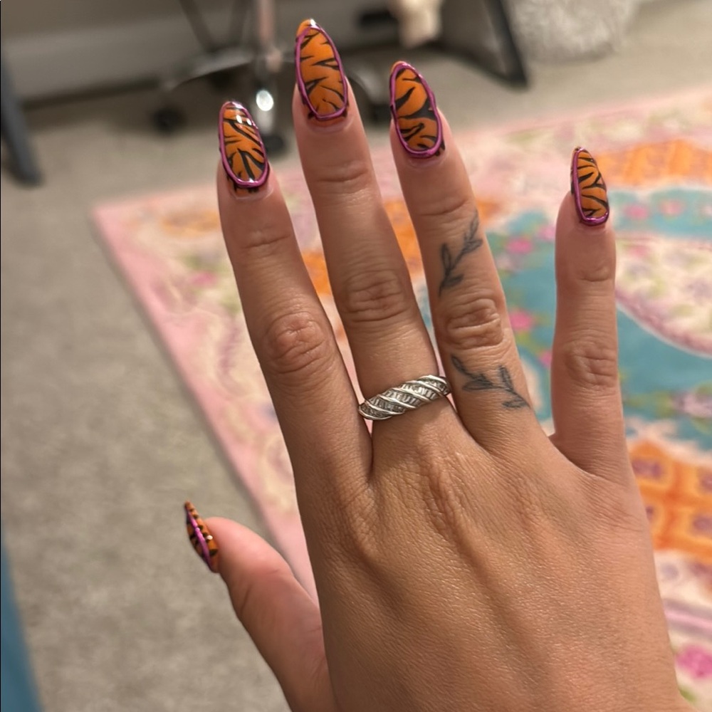Silver Twisted Band Ring